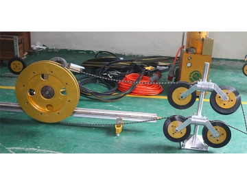 Wire Saw with Flywheel