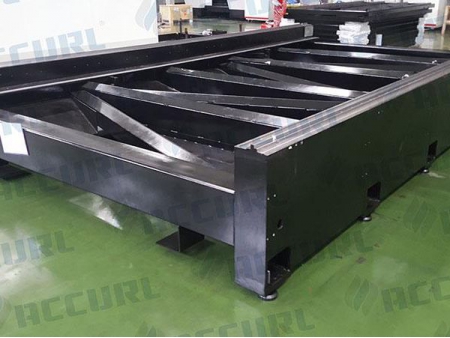 500W Fiber Laser CNC Stainless Steel Cutting Machine