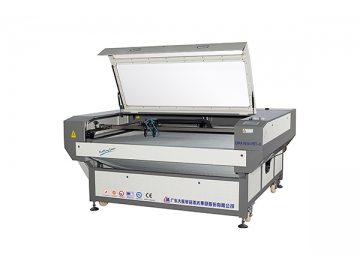1700×950mm Auto Feeding CO2 Laser Cutting Machine, CMA1810-FET-C Equipment