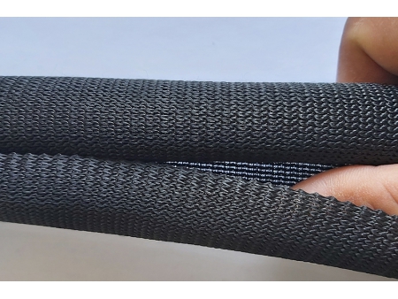 Knitted Fabric Self-Closing Wrap