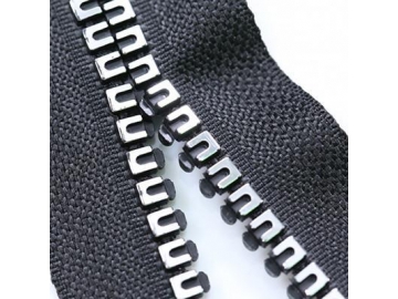 8# Molded Plastic Zipper