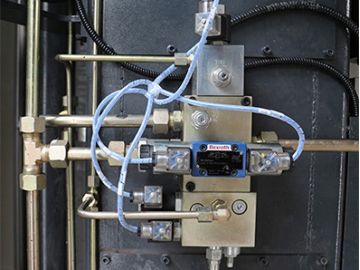 Hydraulic Press Brake with E200P Controller