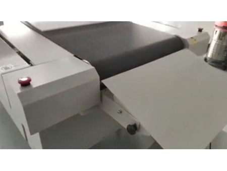 DG Series Digital Flatbed Cutter (Applied for Sign, Advertising and Packaging Industry)