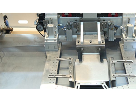 Automatic Pocket Setter for Knitted & Woven Fabrics