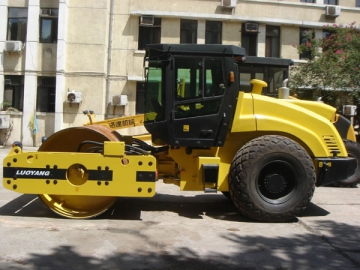 Single Drum Vibratory Roller<small>(Road Roller with Hydraulic Dual Drive, Model LSD1401H/LSD1201H)</small>