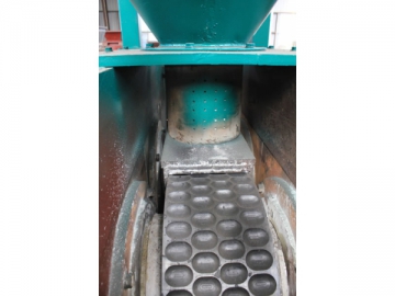 High Pressure Dry Powder Briquetting Machine