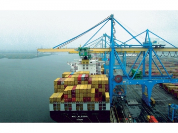 Ship to Shore Container Crane