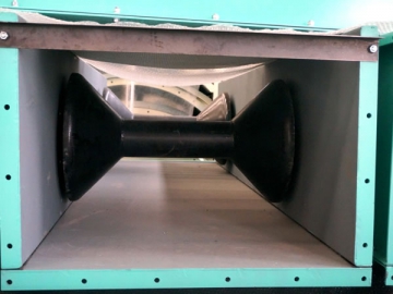 Enclosed Belt Conveyor