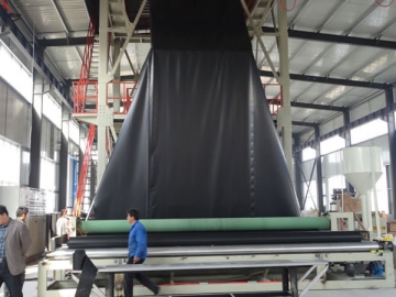Extrusion Blow Molding Machine<br /> <small>(Geomembrane Film Extruder)</small>