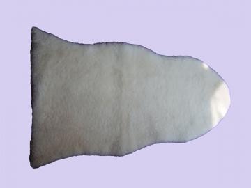 Sheepskin Rug <small>(Pelt Shape)</small>