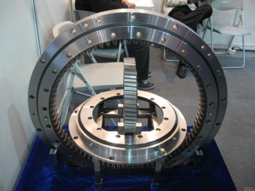 Slewing Bearing <small>(for Cranes)</small>