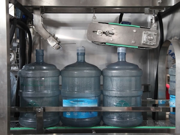 Large Bottle Filling Machine (3-5 Gallon)