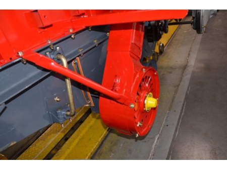 Grain Harvester (Combine Harvester with Grain Header)