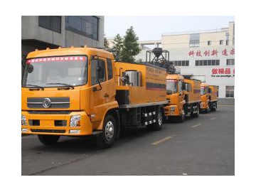 LMT5160TYHB Hot Mix Transporter Road Maintenance Equipment