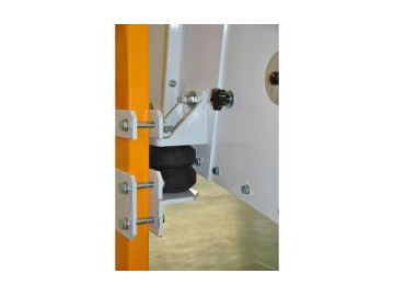 Self Balanced Vibratory Separator