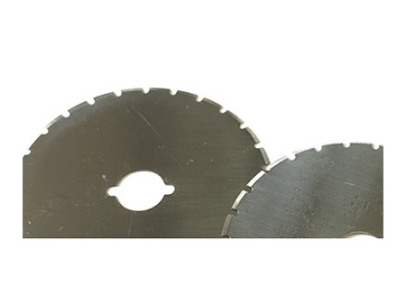 Toothed Blades and Serrated Blades