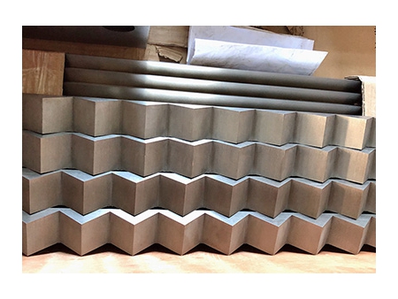 Toothed Blades and Serrated Blades