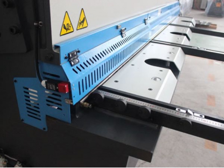 Hydraulic Swing Beam Shear