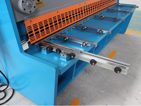 Hydraulic Guillotine Shear