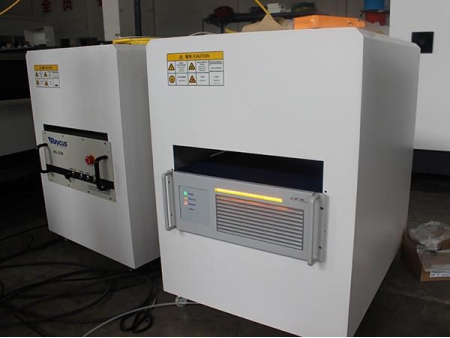 1kW~6kW High Power Fiber Laser CNC Cutting Machine