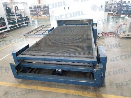 1kW IPG Fiber Laser CNC Aluminum Cutting Machine