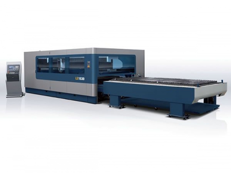 2kW Fiber Laser Cutting Machine