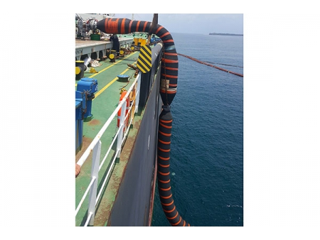 Tanker Rail Floating Hose