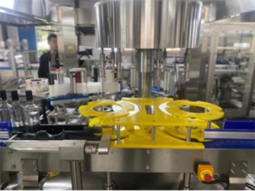 High Speed OPP Hot Melt Labeling Machine