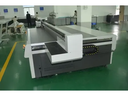 Wide Format Flatbed UV Printer