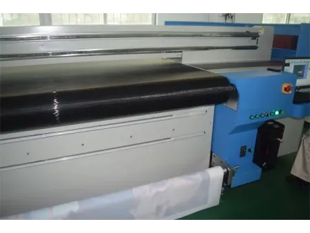 UV Hybrid Printer (Roll to Roll and Flatbed)