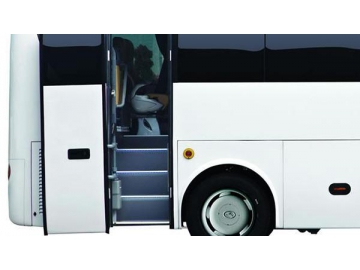 7-8m Coach, XMQ6800Y