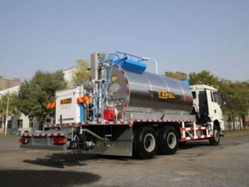 Asphalt Distributor Truck and Trailer