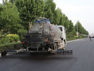 8000 liters Asphalt Emulsion Sprayer Truck Asphalt Distributor