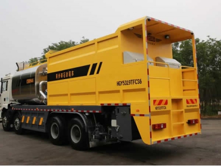 Chip Spreader Truck Asphalt Distributor, Chip Sealer 0815 Series