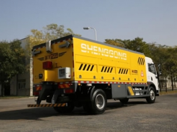 Road Maintenance Truck with Asphalt Heater