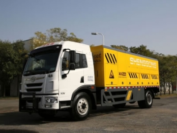 Road Maintenance Truck with Asphalt Heater