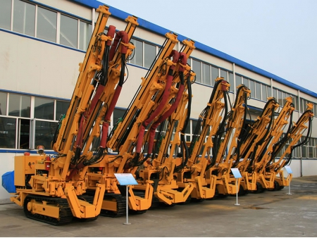 Hydraulic Crawler Drilling Jumbo for Tunneling CMJ2-17