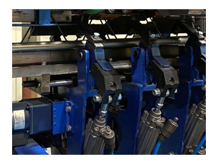Self Supporting Girder Steel Decking Machine