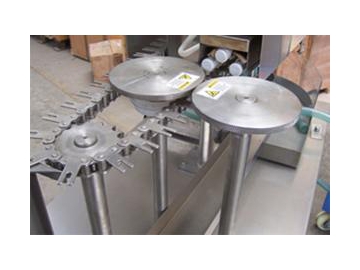 Automatic Ice/Jelly Lolly Filling and Sealing Machine