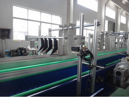 Linear Shrink Wrapping Machine