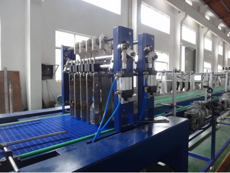 Linear Shrink Wrapping Machine