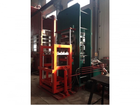 Solid Tire Vulcanizing Press