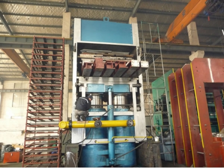 Slab Side Compression Molding Machine