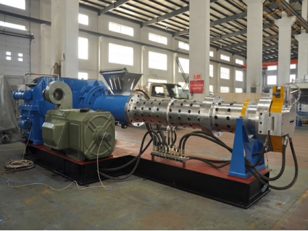 Pin-Barrel Cold Feed Rubber Extruder