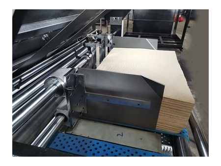 Semi-automatic Carton Laminating Machine FMT-1300/1450 (Flute Laminator)