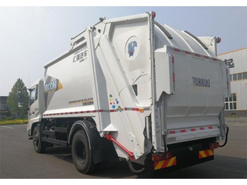 Refuse Compactor Truck