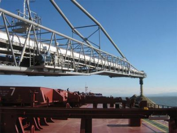 Self-Unloader Bulk Carrier Discharging Conveyor