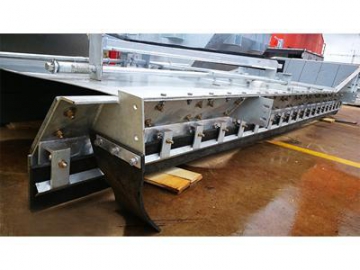 Self-Unloader Bulk Carrier Discharging Conveyor