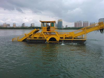 River Cleaning Boat in Hunan, China