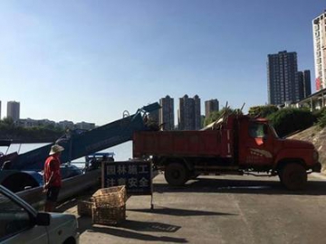 Weed and Trash Cleaning Boat in Sichuan, China